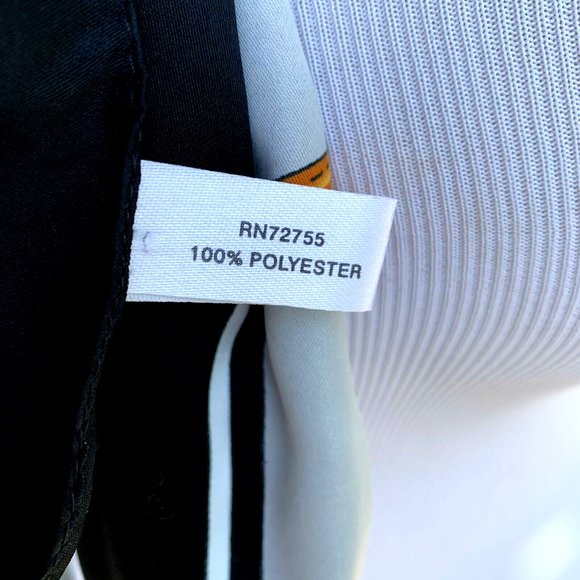 Square 100% polyester scarf Made in Italy - Picture 11 of 12